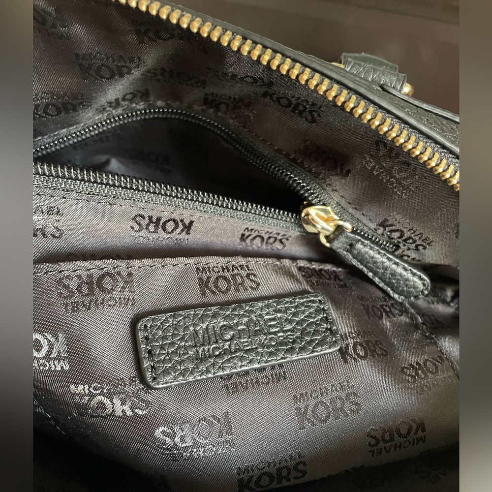 Micheal Kors Sandrine Leather Satchel - Picture 7 of 12
